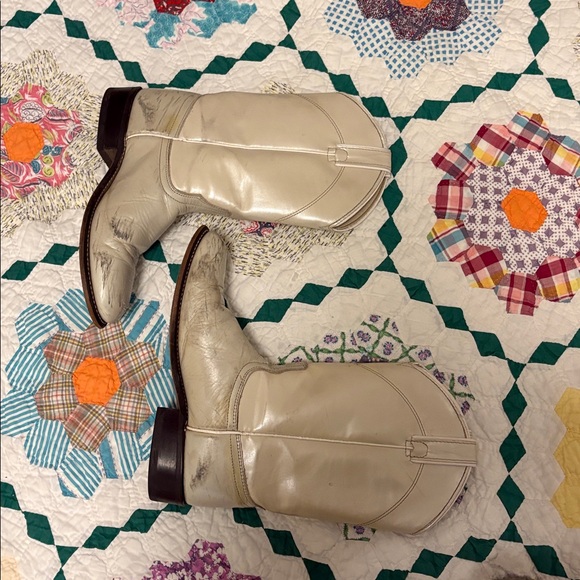 Laredo pearly white cowboy boots (vintage) - Picture 4 of 5